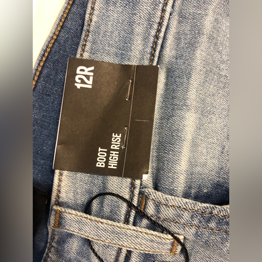 High Rise Boot Cut Jeans - Picture 6 of 7